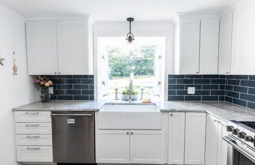 Rare Cape Cod Find - Photo 8