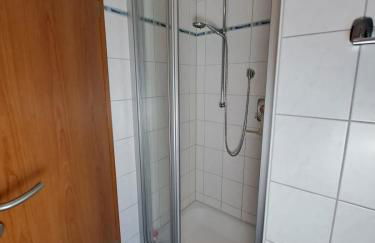 Peaceful House near Lakes - RON - Photo 10