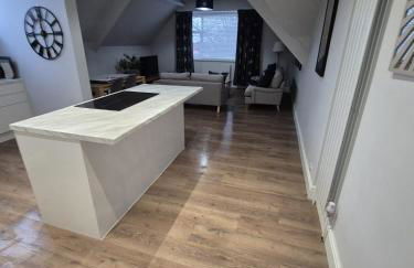 Ideal Contractor Business & Family Friendly 2-Bed Apartment Quiet & Spotless with Fast WiFi Large Screen Smart TV - Foto 34
