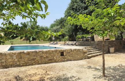 Beautiful Farmhouse with large swimming pool within walking distance of a charming, lively village - Foto 2