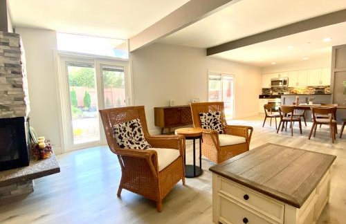 NEW cozy beautiful house with pool and hot tub - Foto 13