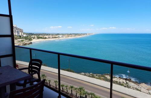 Aparthotel El Faro - Photo 1