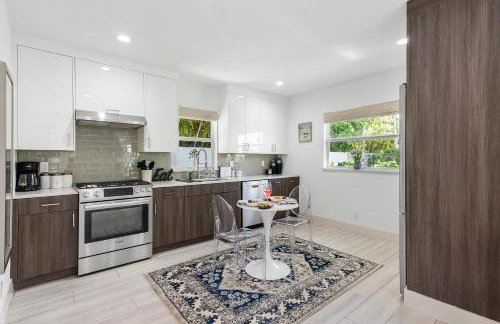 Elegant 3BR w Pool Near Downtown WPB - Foto 21