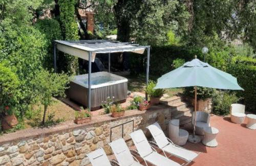 Holiday Home in Town Center with Pool, Garden, Hot Tub - Foto 68