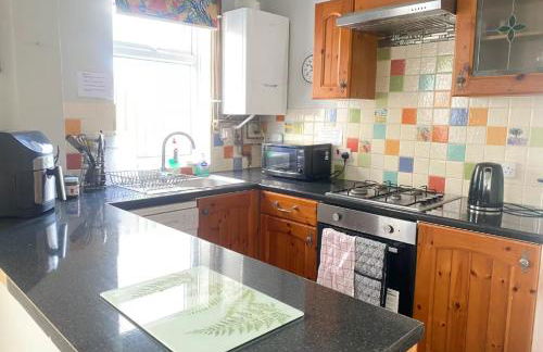 Balmoral House - Holiday Home - Photo 23