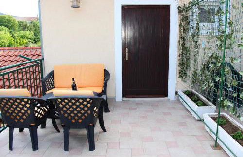 Apartments with WiFi Zlarin - 15409 - Photo 11