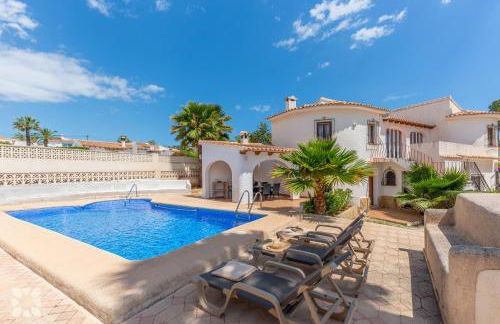 Villa Esmeralda by Abahana Villas - Photo 1