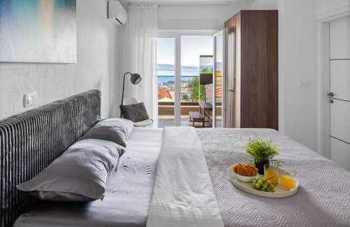 Seaview Villa Stanka with Pool and attached Jacuzzi - Photo 26