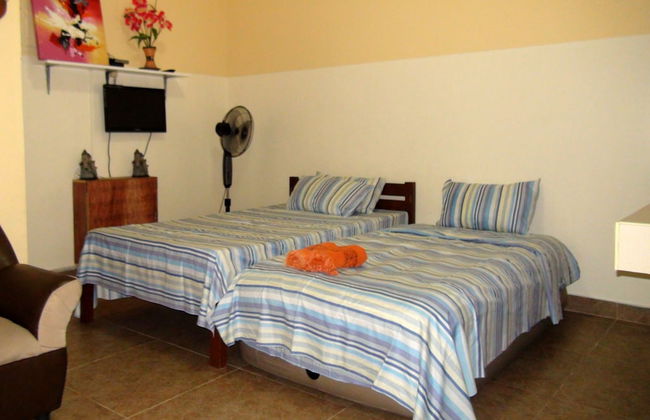 Squares Cafe and Apartments - Foto 7