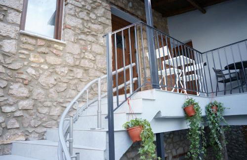 MONOPATI HOUSE - Photo 8