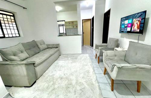 Apt3 Grande com 2 Quartos 2 cama-casal WIFI Smart TV Garagem a 1 min Rodoviaria - Foto 7