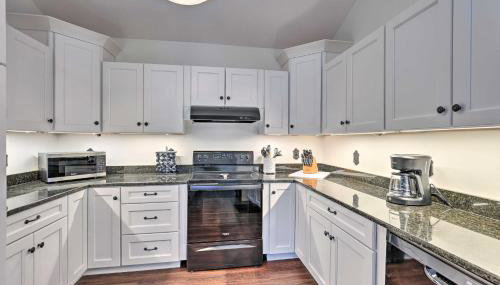 Walkable Sodus Point Retreat Less Than 1 Mi to Lake - Foto 2