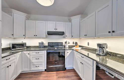 Walkable Sodus Point Retreat Less Than 1 Mi to Lake - Foto 2