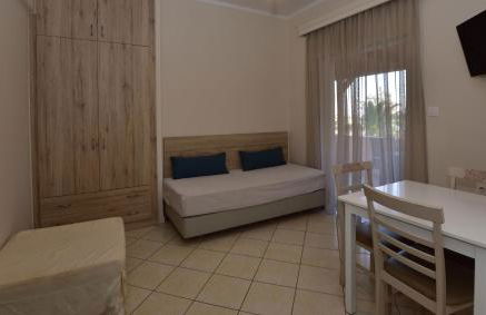 Flisvos Rooms - Photo 67