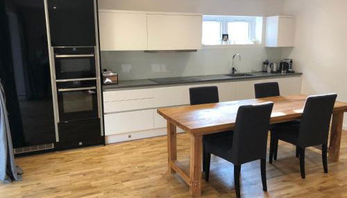 Spacious self-contained flat - 33AS1 - Photo 3