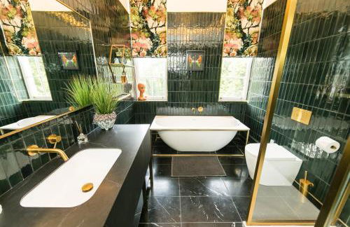 The West Wing at Hillthorpe Manor with Gardens & Private Hot Tub - Foto 51