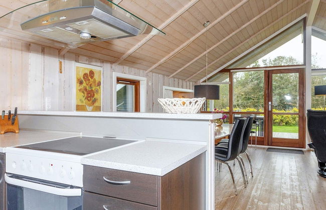 Peaceful Cottage in Ã˜ster Assels with Hot Tub - Photo 6