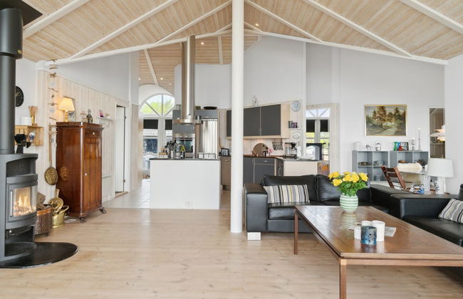 "Elspeth" - 25m from the sea - Foto 31