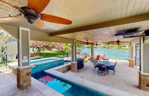 Luxurious Retreat on Lake LBJ Pool, Hot Tub, Dock - Foto 27