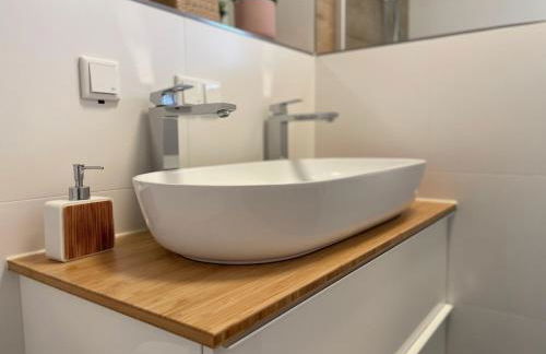 Modernes Apartment Rooftop in Dresden - mit Parkplatz und 2 Balkone! - Foto 28