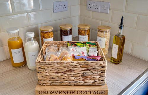 Country Charm Cottage Sleeps 4 & Free Parking - Photo 9