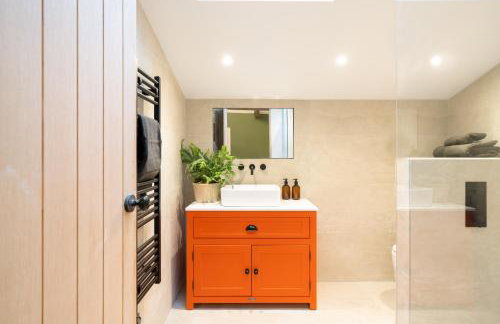 Spinney - a unique open plan barn, with private garden - Foto 5