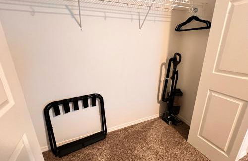 Modern & Stylish King bed WiFi - Foto 21