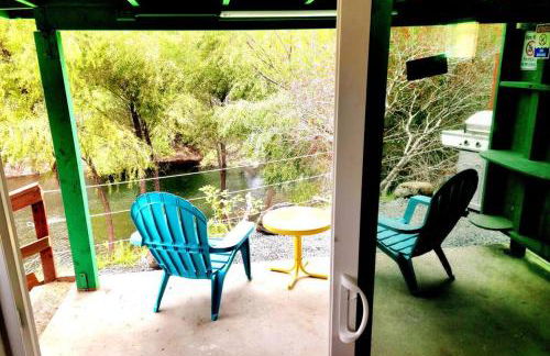 Retro Casita on the River! only 1 min to SNP gate! Riverfront with swimming - Foto 23