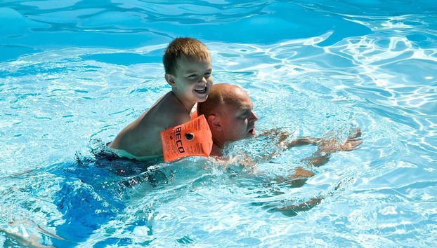 6 Person Holiday Home in Allinge - Foto 2, Piscina