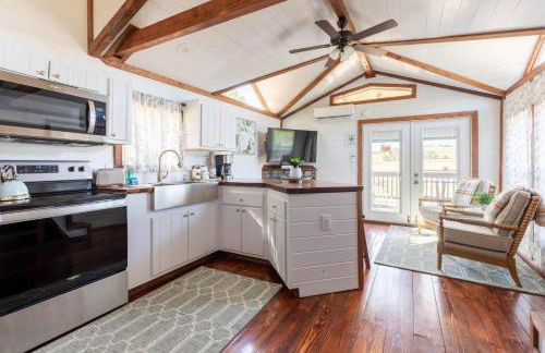 Serene Vineyard•Deck, Pickleball, Views~ Near Town - Foto 26