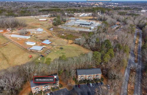 Woodstone Retreat right next to UGA golf course - Foto 21