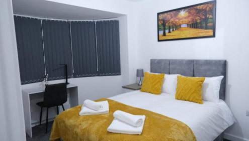 Manchester Entire 3-Bed House Sleeps 5 w Parking - Foto 2, towels