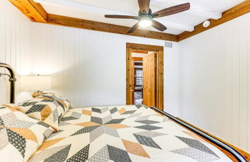 Fire Pit, Views Peaceful Texas Hill Country Cabin - Foto 11