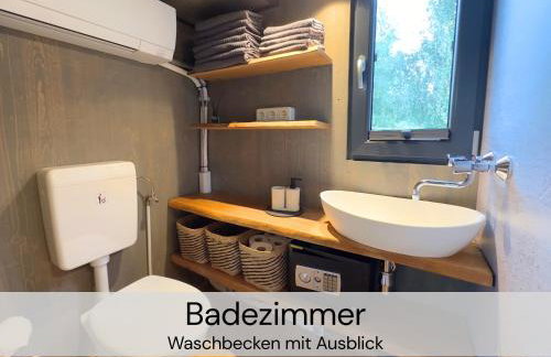 TinyHousebeiDresden mit Faßsauna unser größtes winziges Häuschen für bis zu 7 Personen, Kaminofen, große Terrasse - Nähe Sächsische Schweiz - Von Juni - September Mindestmietzeit 1 Woche Sa-Sa - Foto 9