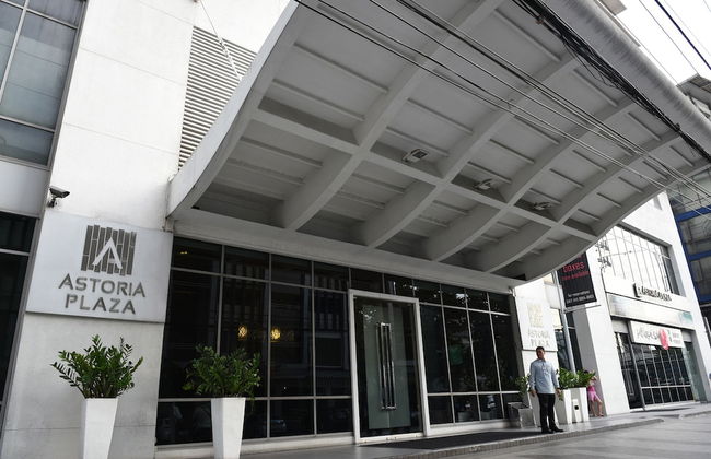 Astoria Plaza - Photo 22