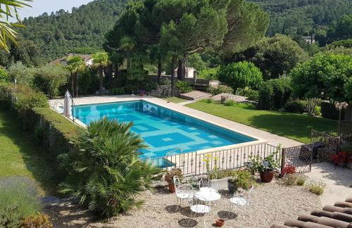 Sous le Grand Pin Piscine & Spa Gîtes Éden en Cévennes à Anduze Gard - Foto 1