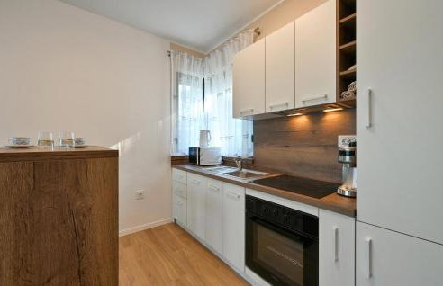 Lovely Home In Margecan With Wifi - Foto 8