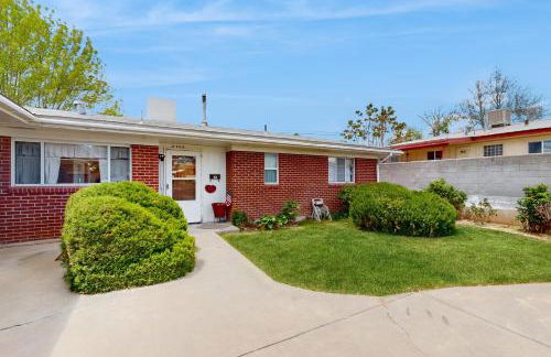 Farmington Family Home with Private Patio - Foto 25