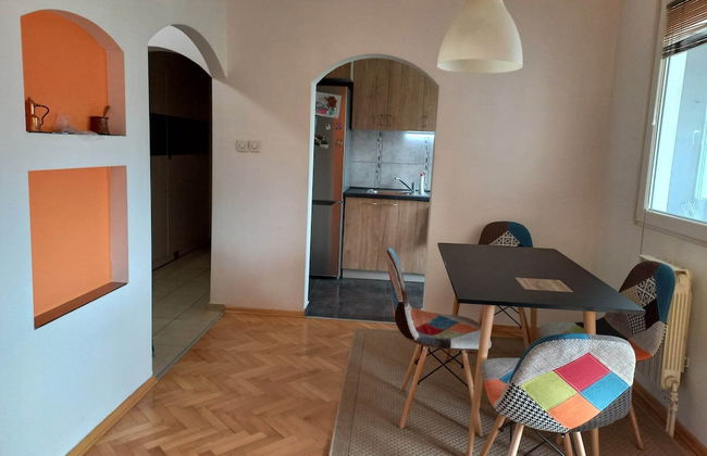 Stunning Color 1-bed Apartment in Skopje - Photo 18