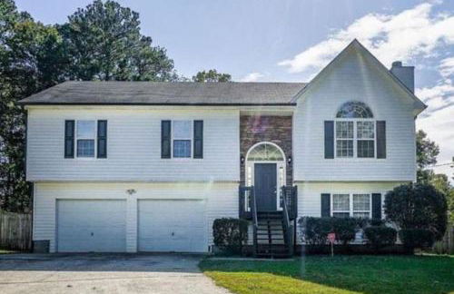 Lovely 5 Bedrooms, 3 Full Baths Home Near Parks! - Foto 26