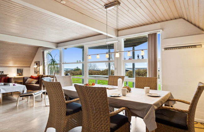 "Snezana" - 150m from the sea - Photo 10