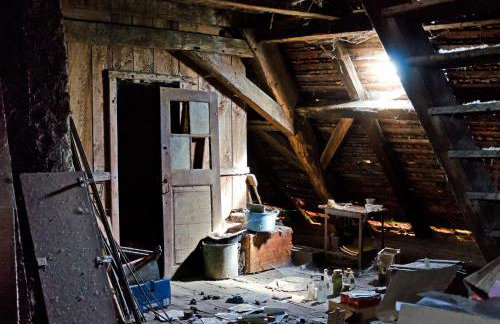 The Old Bakery - Stay in what was the dirty dusty old store rooms - Foto 1