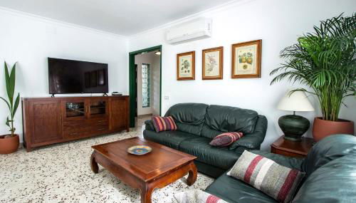 Newly furnished cozy house next to the beach - Foto 3
