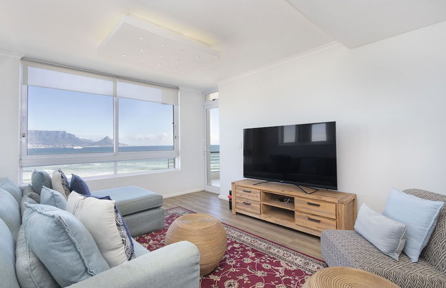 Portico 704 - Photo 1