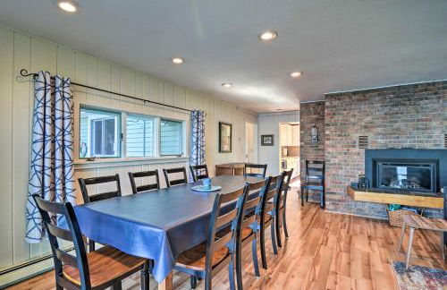 Lakefront Bellaire Getaway with Kayaks, Dock and Grill - Foto 8