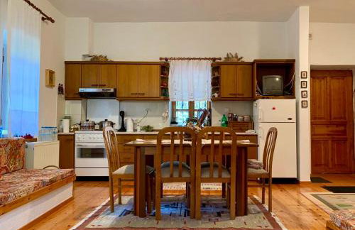 Πέτρινο παραδοσιακό σπίτι "Χιονάτη" - Foto 10