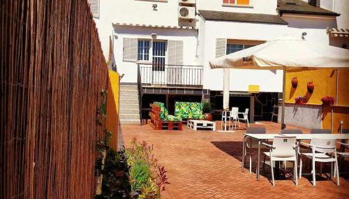 Ideal FAMILIAS hasta 15 Personas en San Martín de Valdeiglesias Madrid - Foto 2