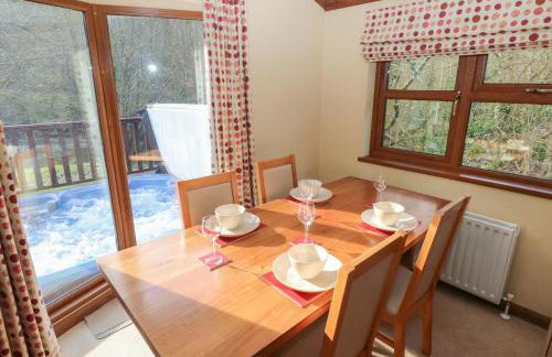 3 Riverside Lodge - Photo 8