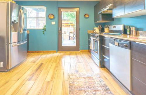 Elegant Shaw 5BR with Comfort in Mind ABODEbucks - Photo 15