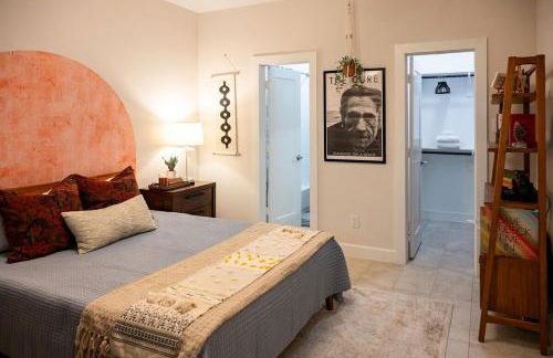 15mi to FIFA l Walkable l Gym l Garage l Heights! - Foto 22